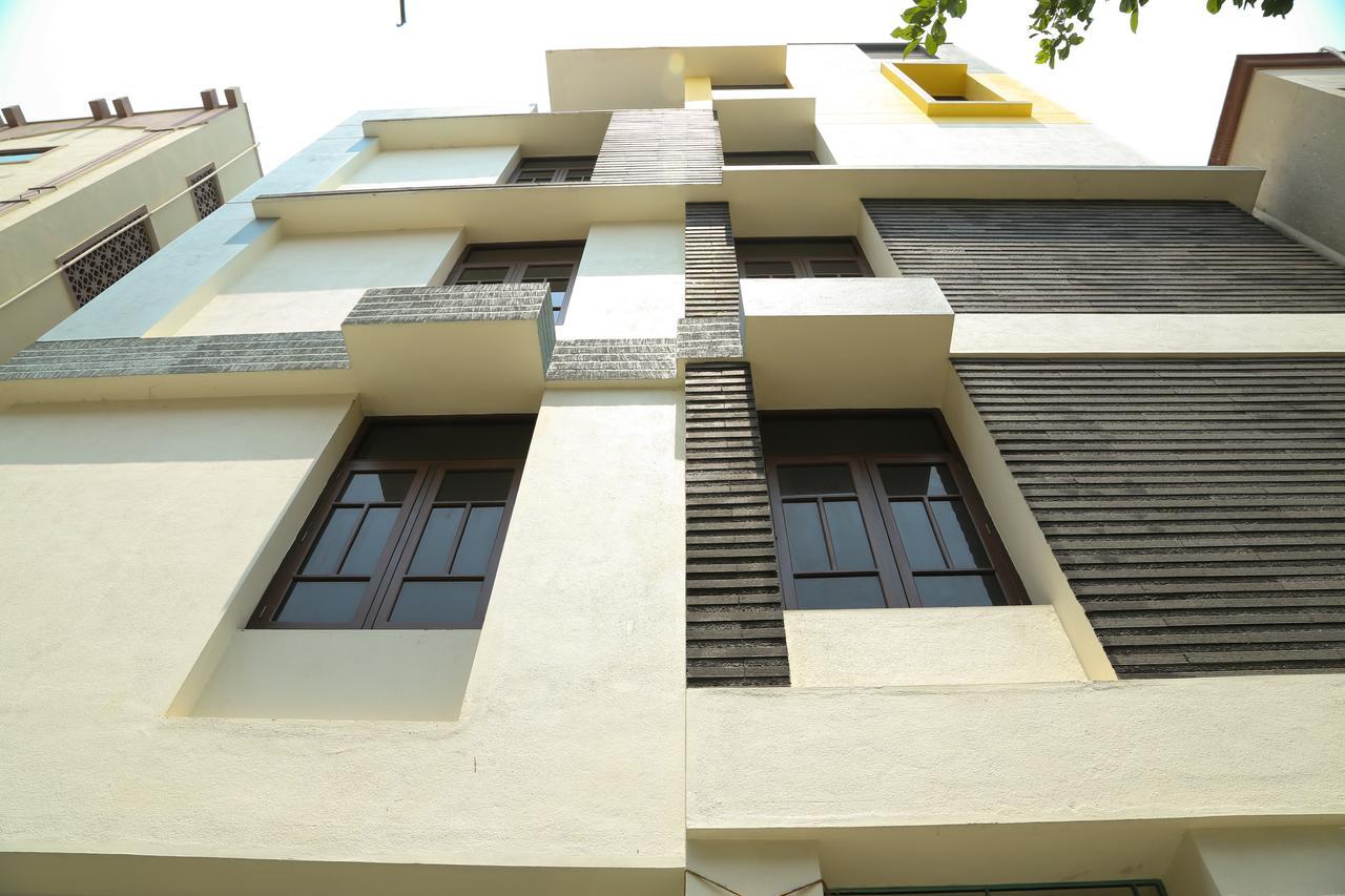 Hotel Oyo 9226 Near Railway Station 3*