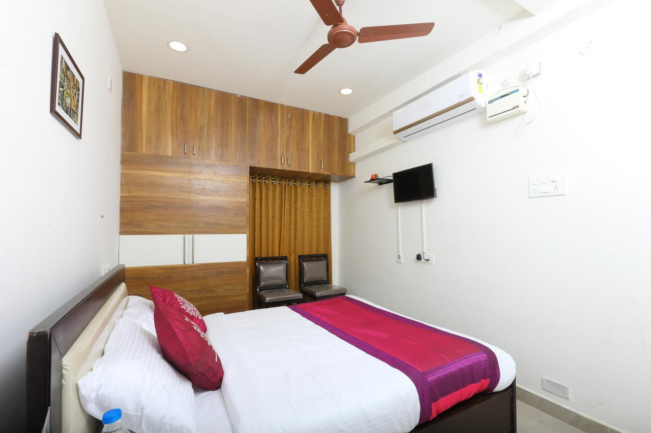 Oyo 10701 Moukthi 3* Tirupati