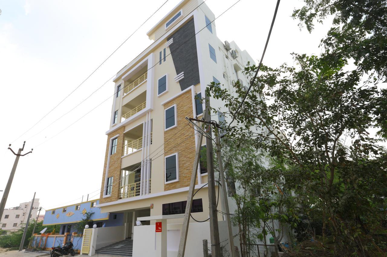 Oyo 10701 Moukthi Tirupati