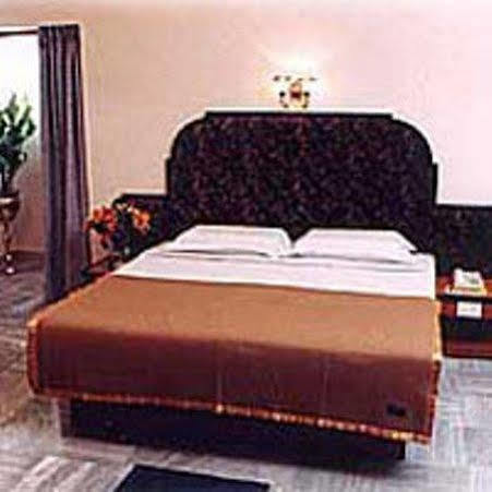 Sindhuri Park 3*