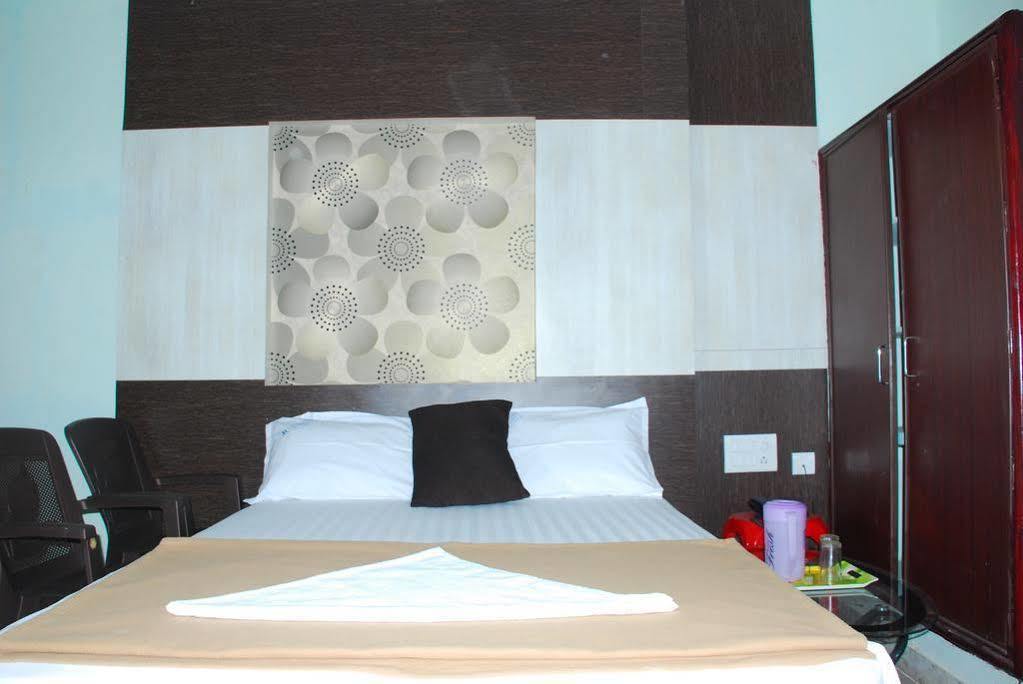 Hotel Jayalakshmi Residency 2*