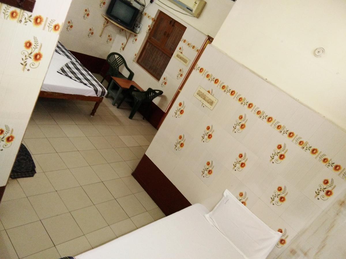 Sriram Lodge