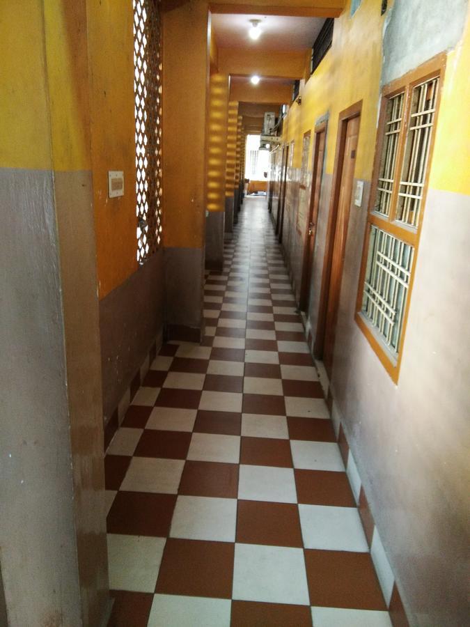 Lodge Sriram *