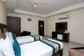 Oyo 9015 Near Railway Station Tirupati