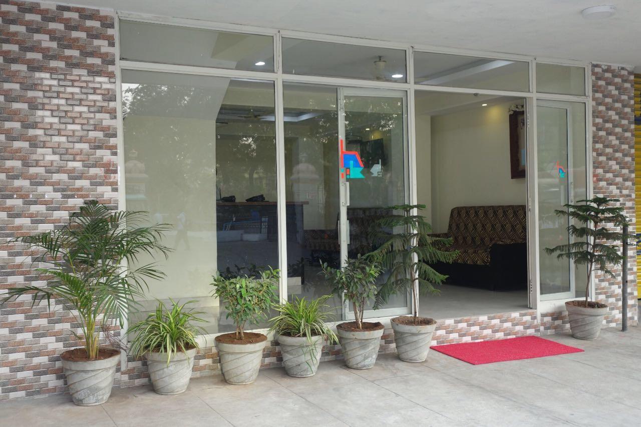Nithin Krishna Hotel Tirupati