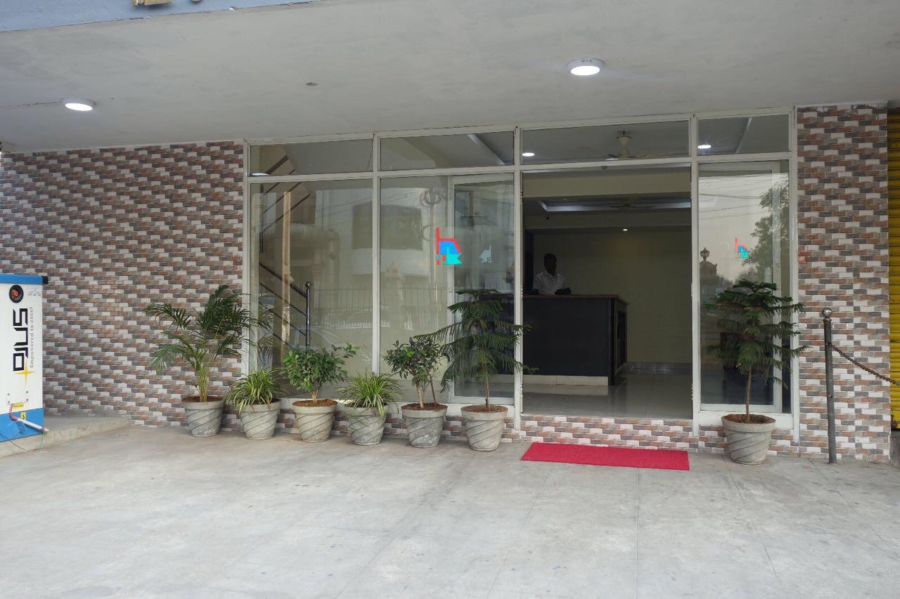 Nithin Krishna Hotel 3*