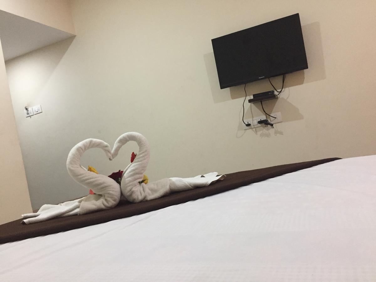 Nithin Krishna Hotel