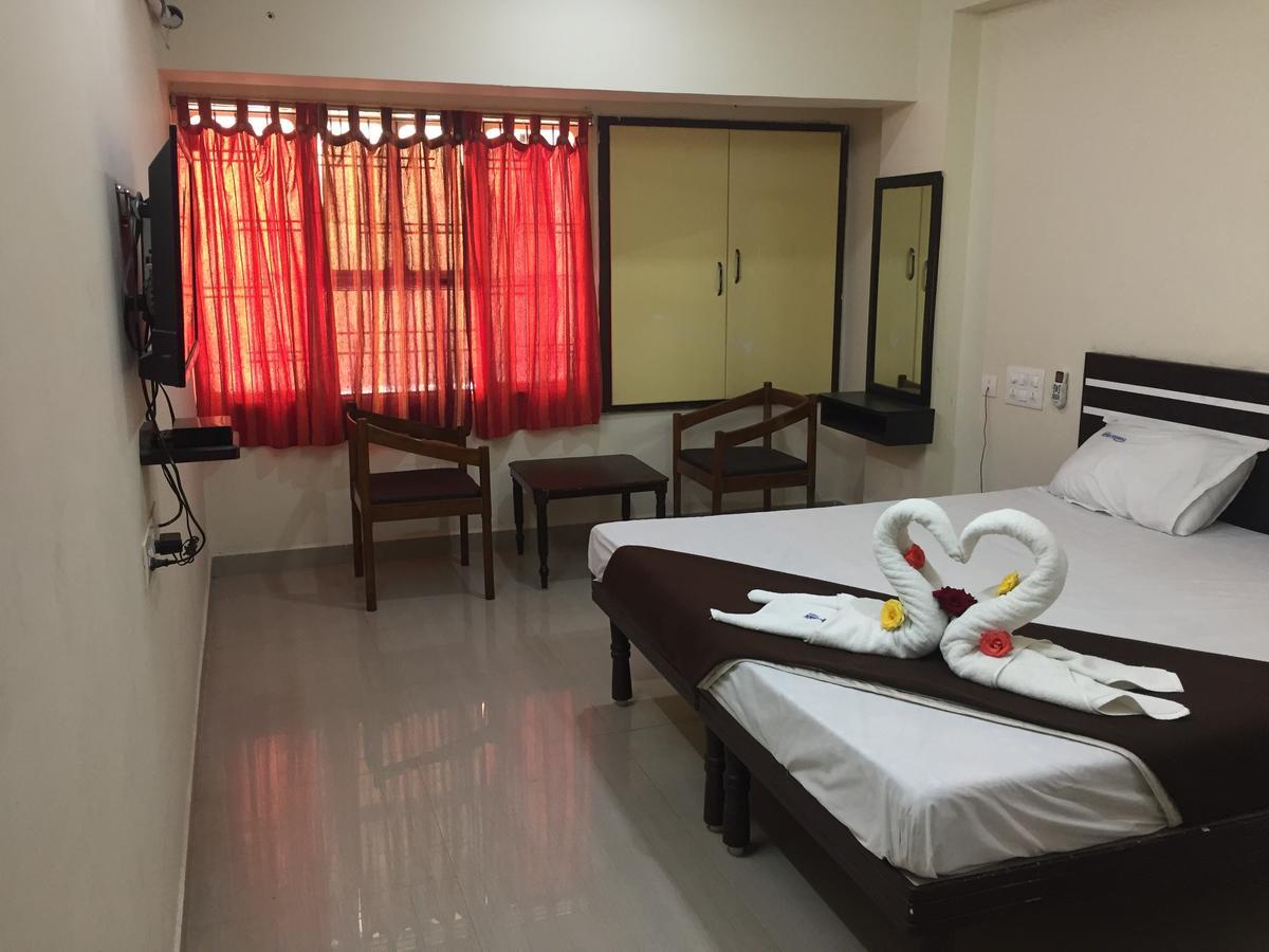 Nithin Krishna Hotel 3*