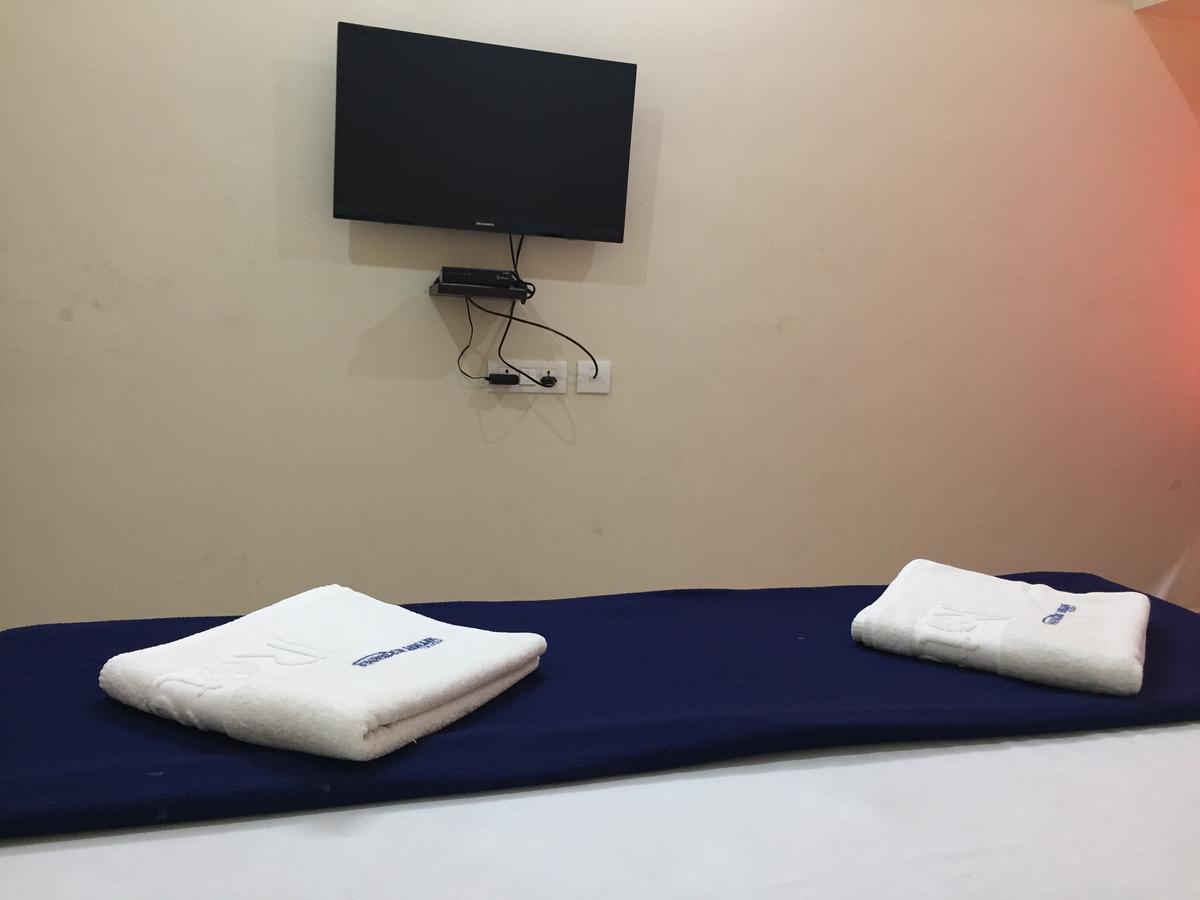 Nithin Krishna Hotel Tirupati
