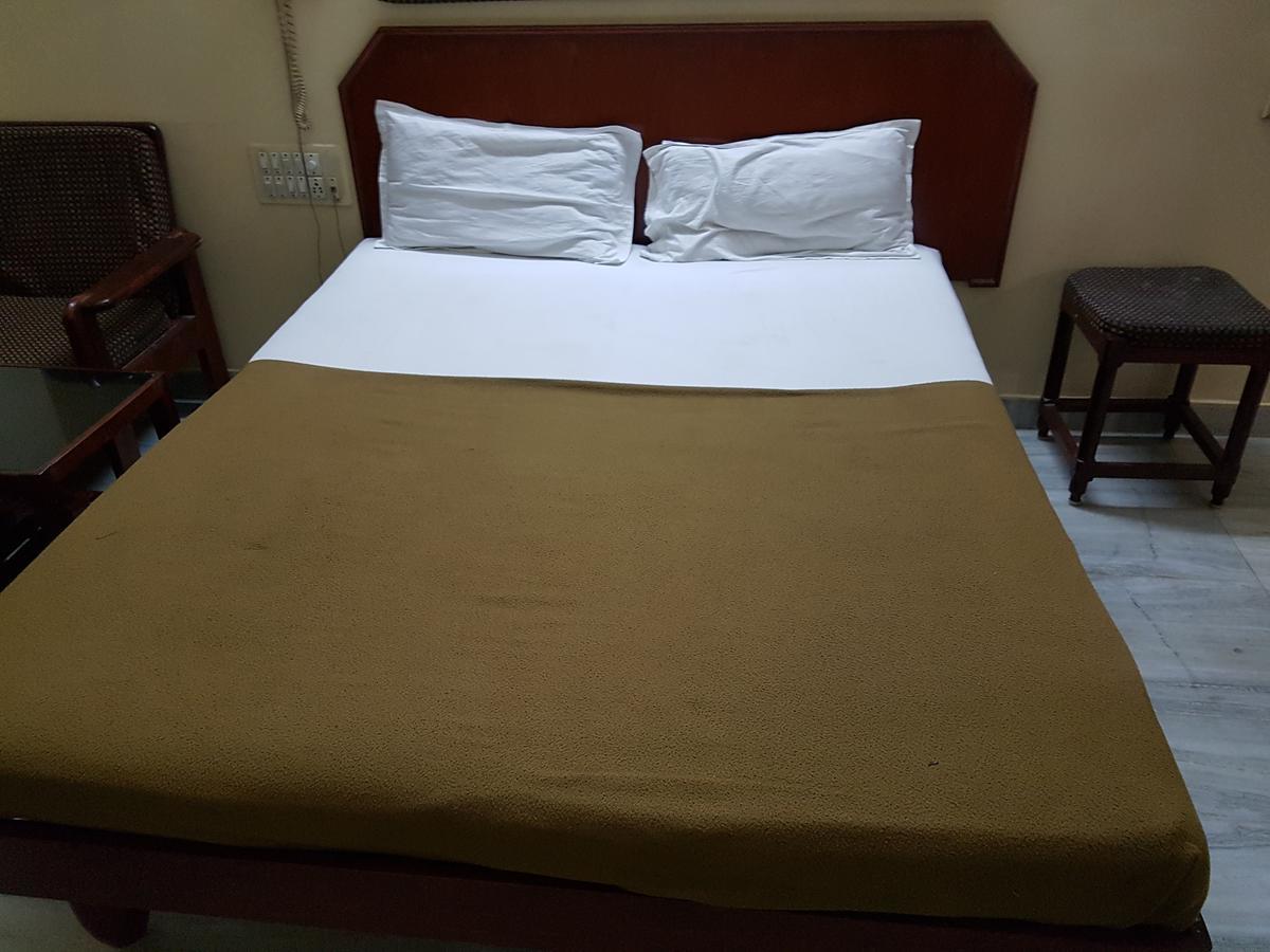 Hotel Sri Sai Residency 2*