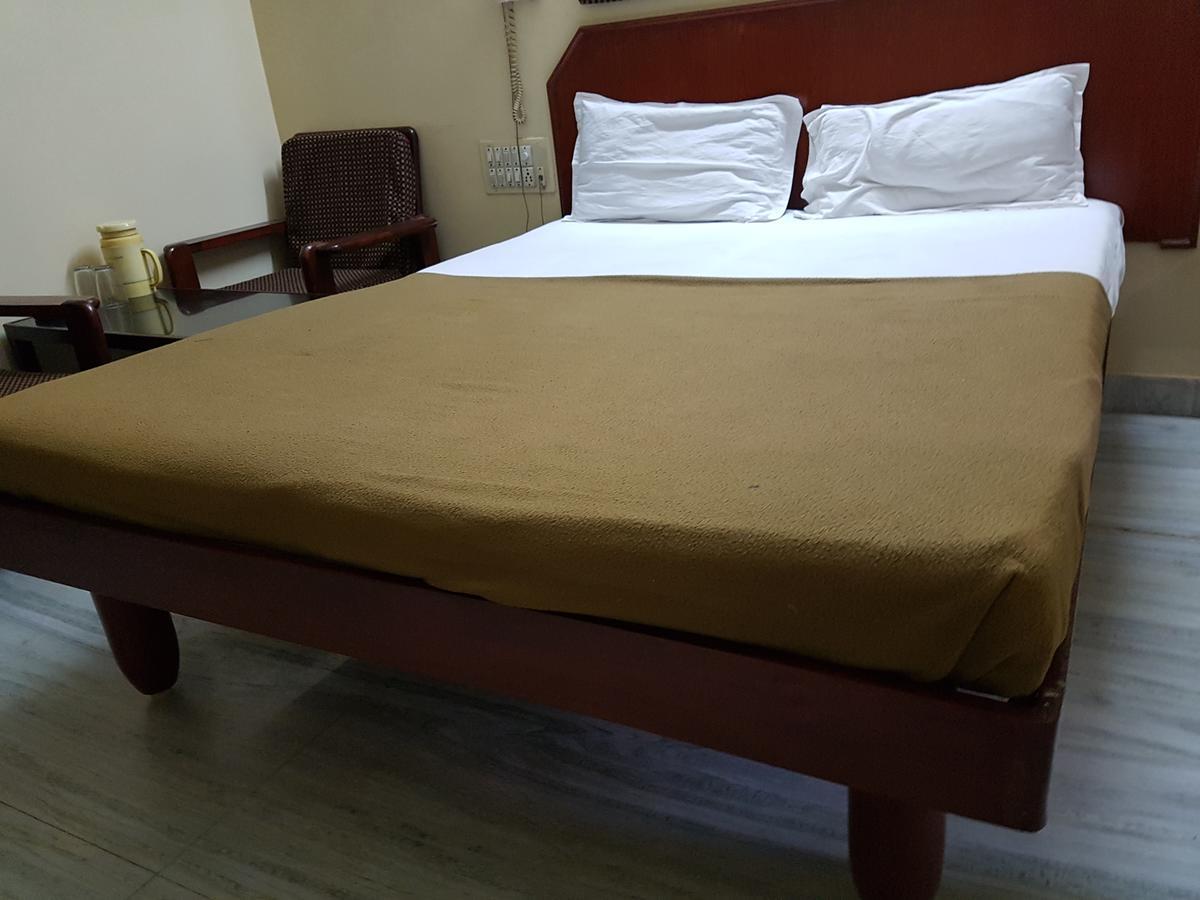 Hotel Sri Sai Residency 2*