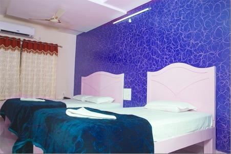 Hotel Kola Grand *