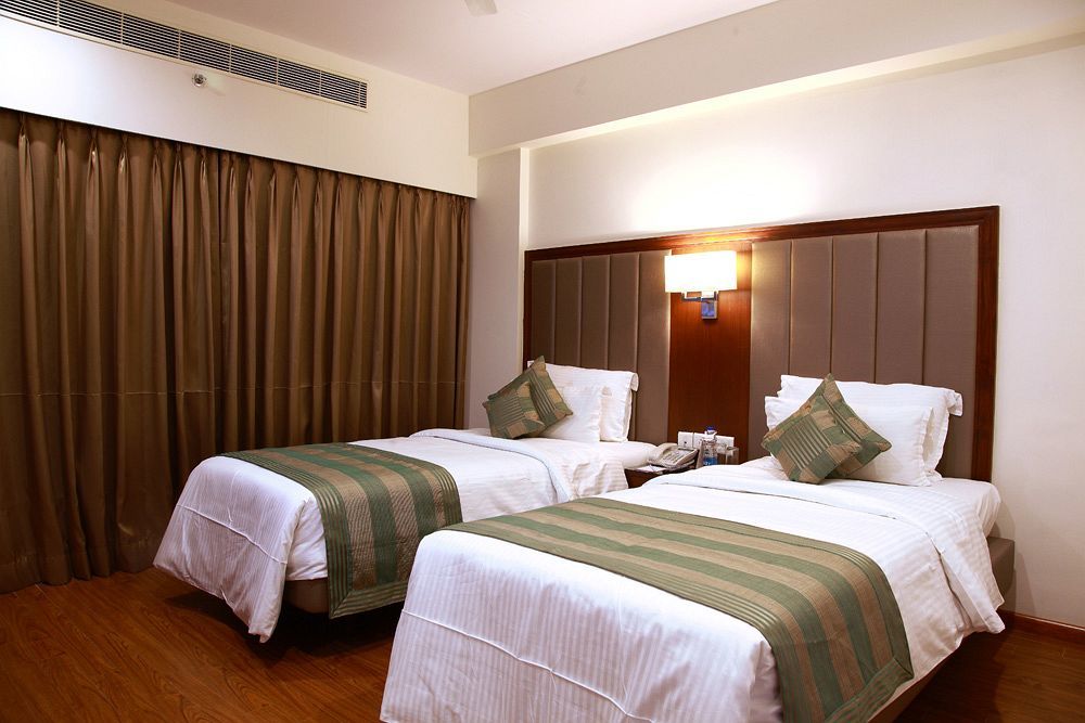 Hotel Minerva Grand 3*