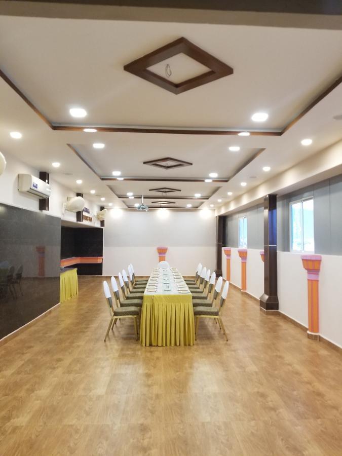 Hotel Sindhuri Park