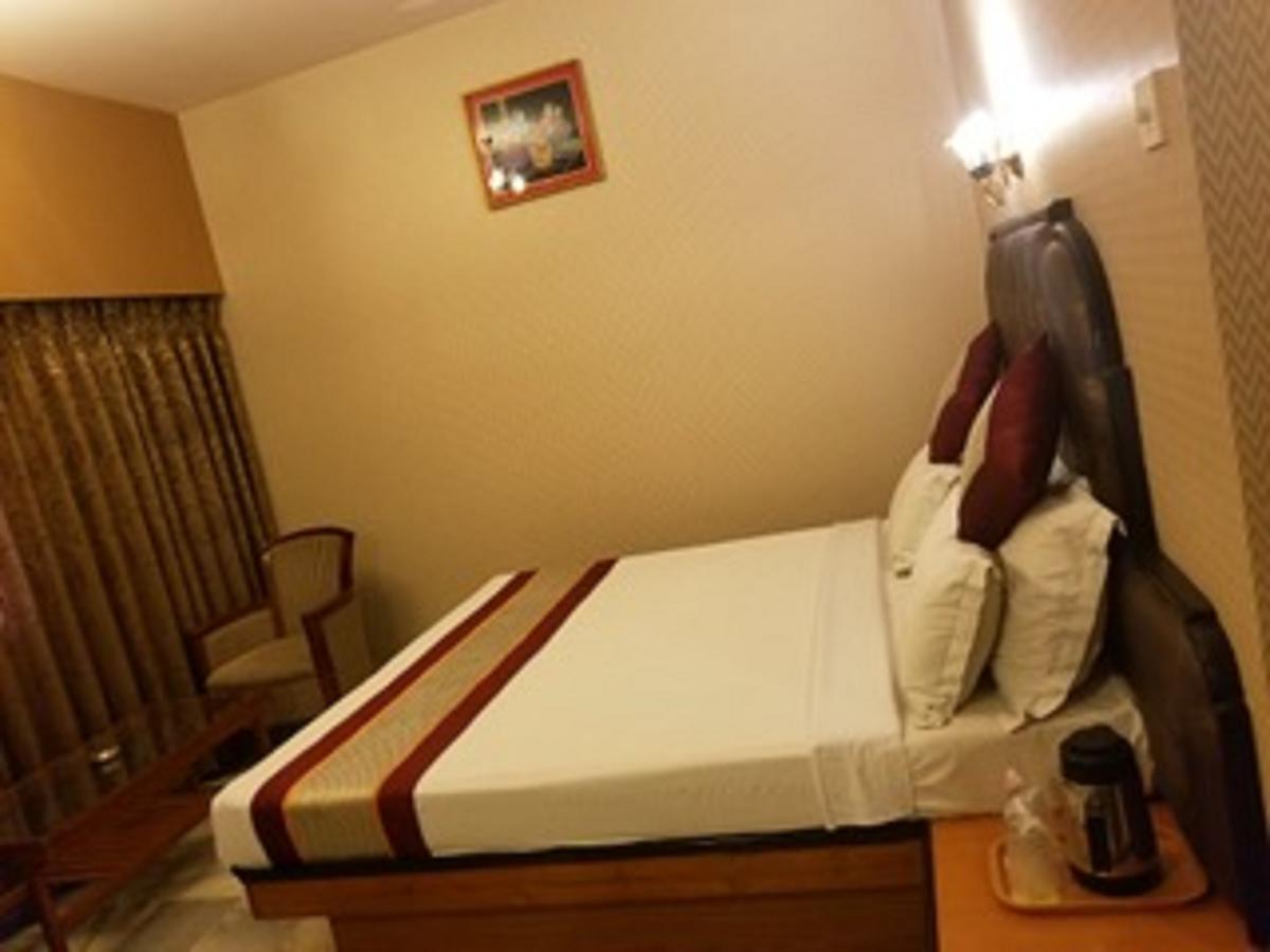 Sindhuri Park 3*