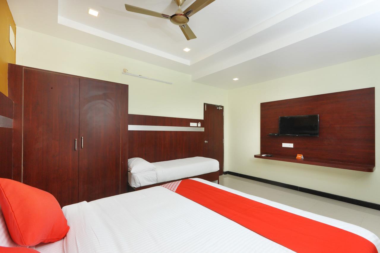 Hotel Oyo 15115 Ramcharan Residency Tirupati