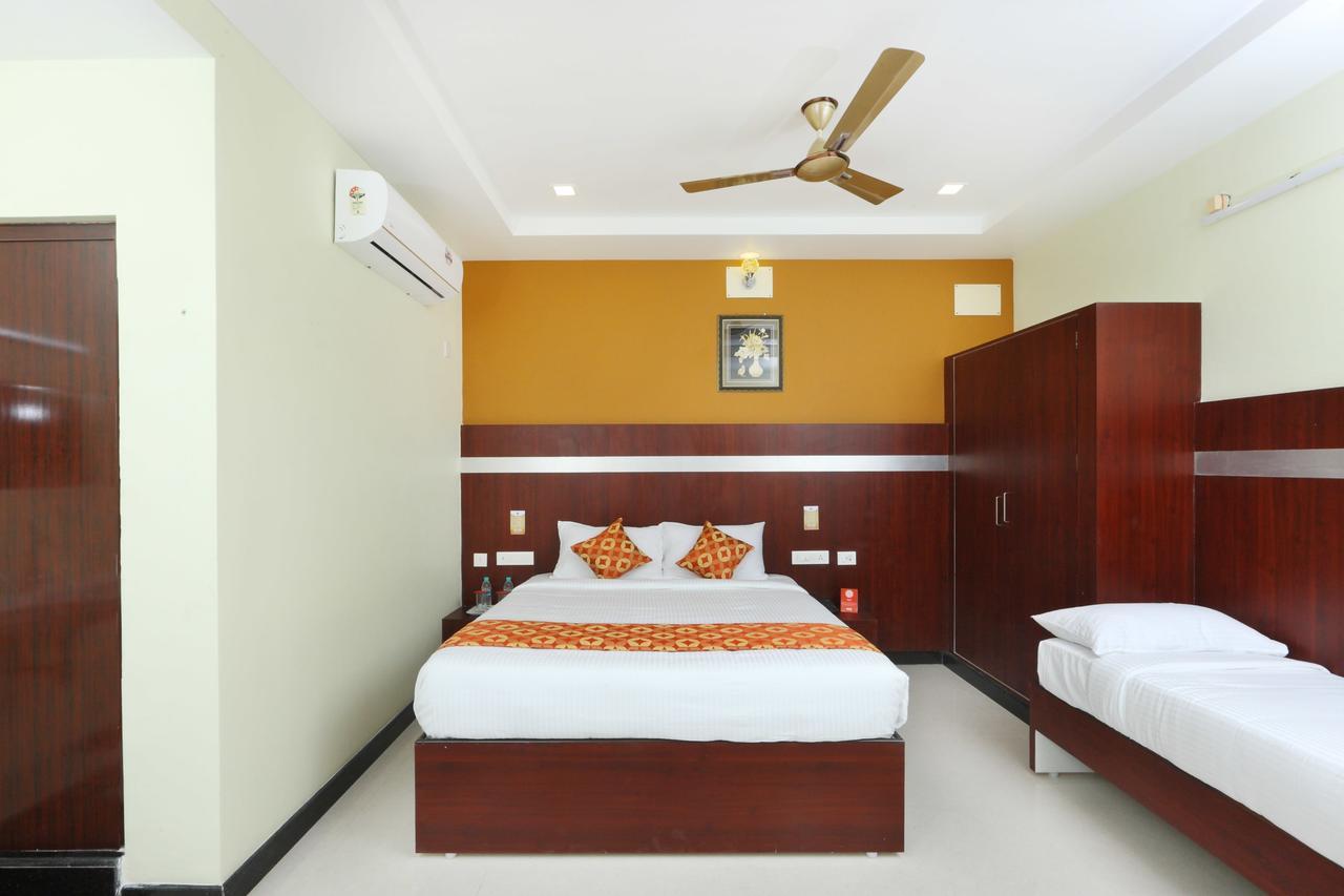 Oyo 15115 Ramcharan Residency Hotel 3*