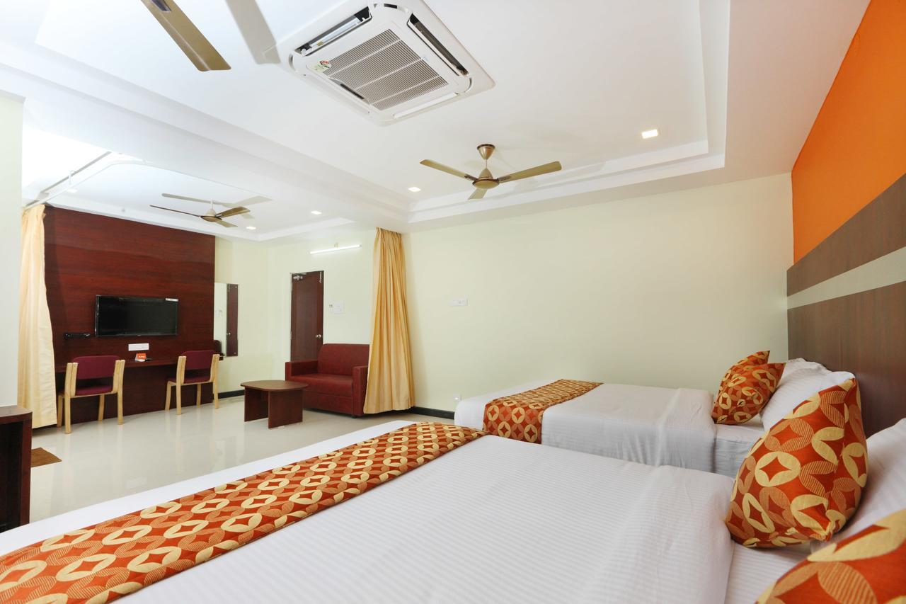 Oyo 15115 Ramcharan Residency Hotel 3*