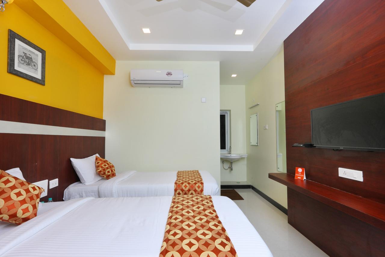 Oyo 15115 Ramcharan Residency Hotel