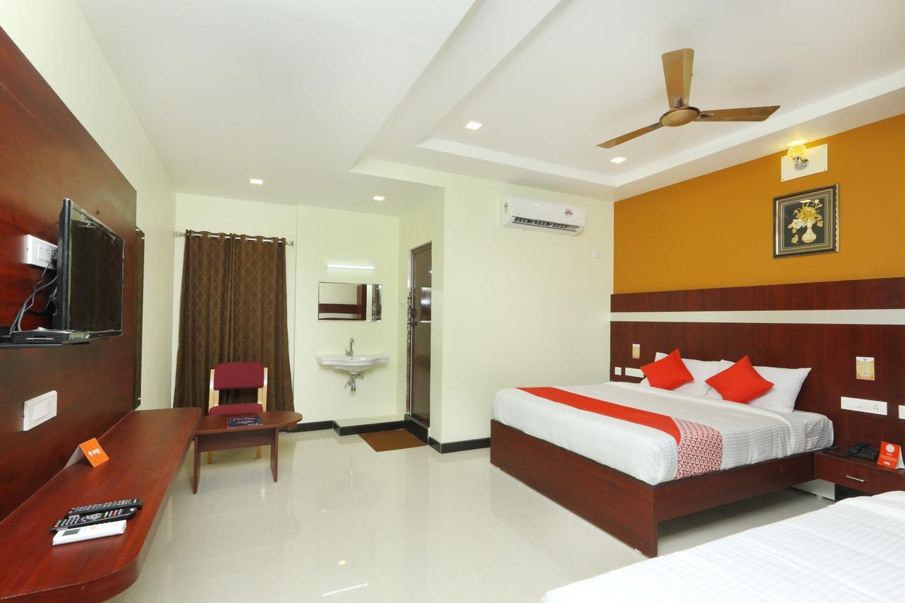 Oyo 15115 Ramcharan Residency Hotel 3*