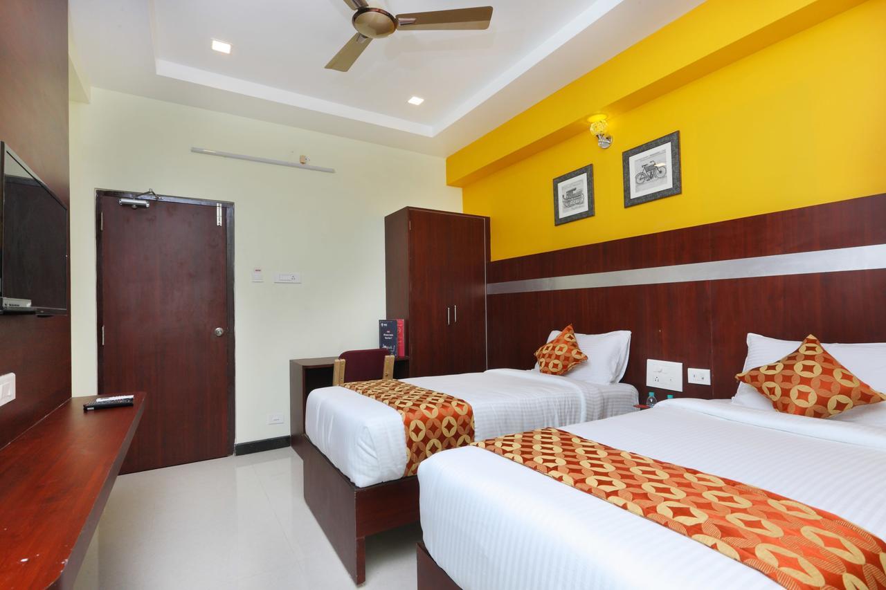 Oyo 15115 Ramcharan Residency 3* Tirupati