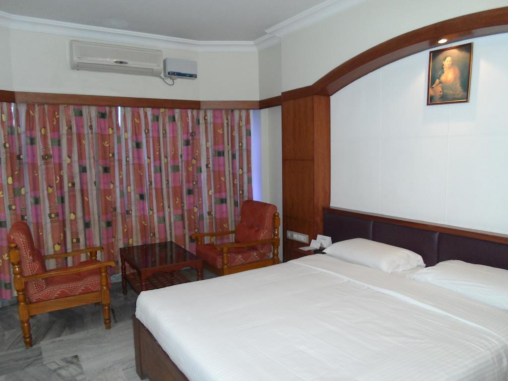 Plr Grand Hotel Tirupati