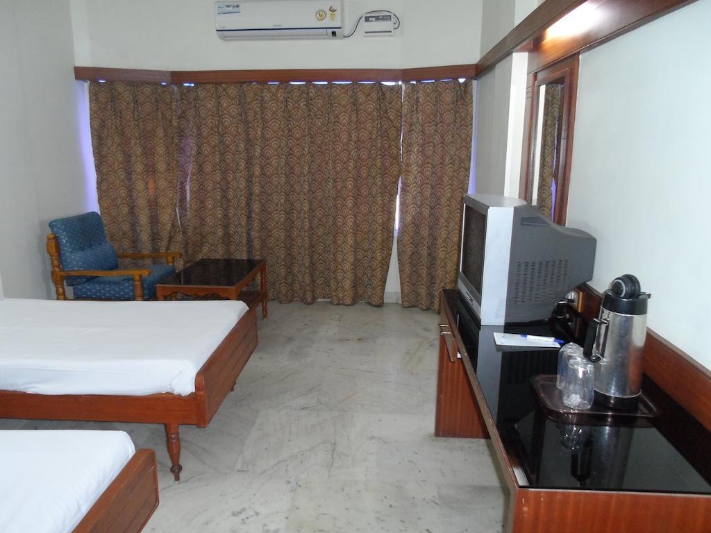 Hotel Plr Grand Tirupati