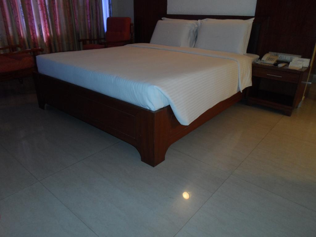 Plr Grand Hotel