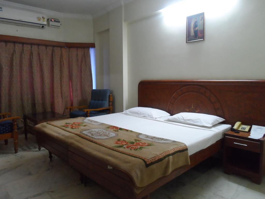 Hotel Plr Grand Tirupati