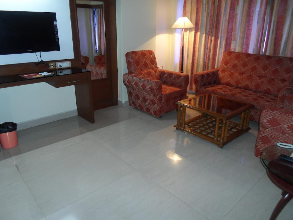 Plr Grand Hotel Tirupati