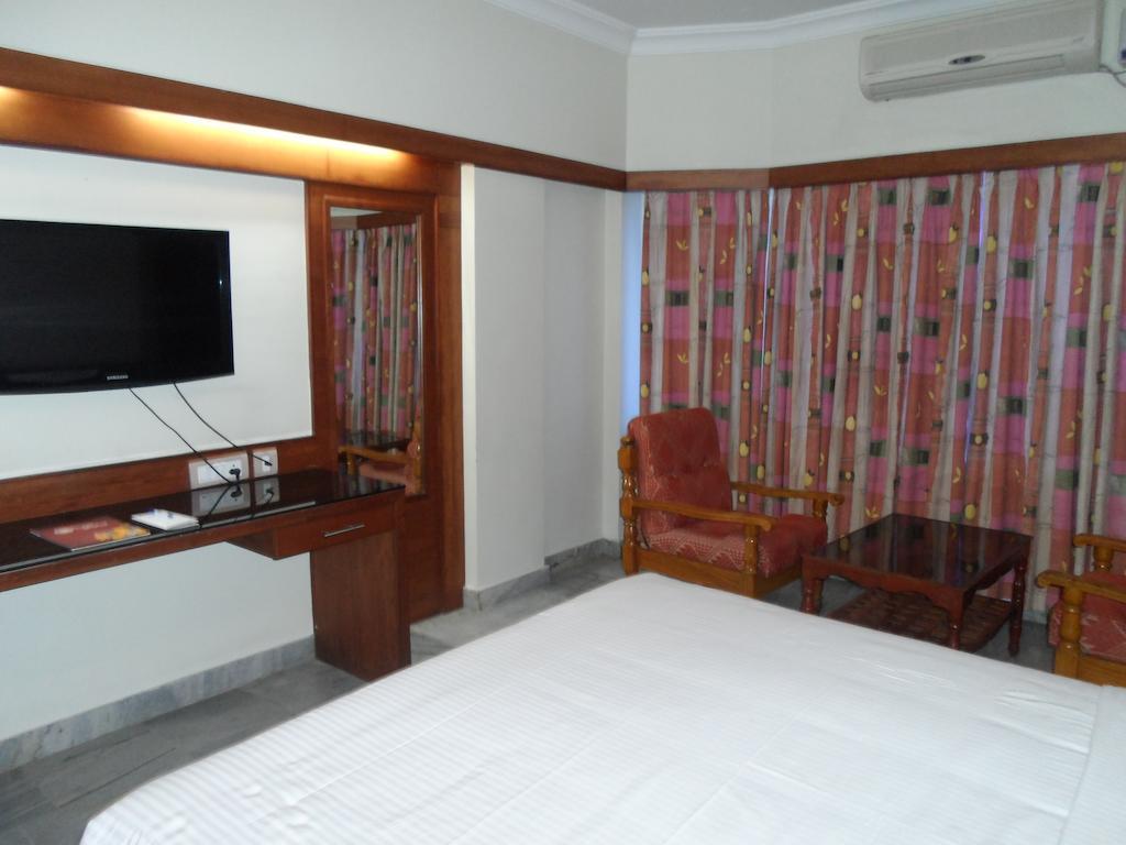 Hotel Plr Grand