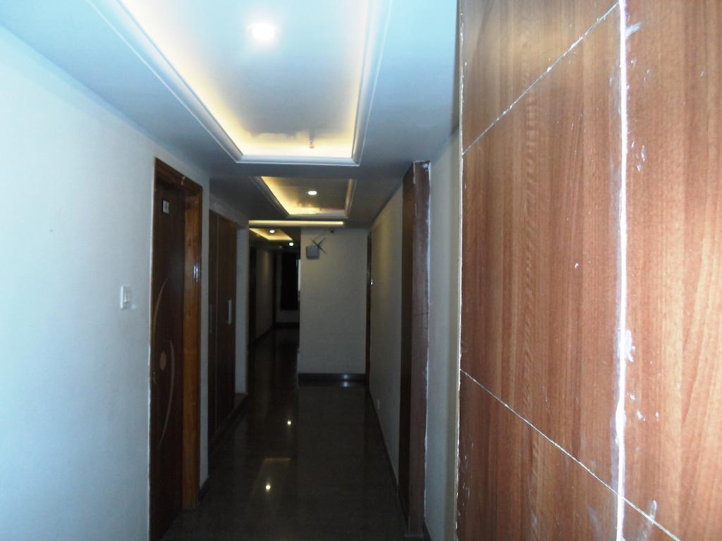 Slv Grand Hotel Tirupati