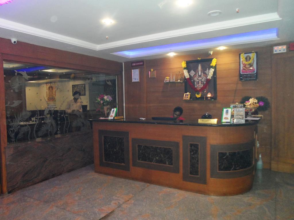 Hotel Slv Grand 3*