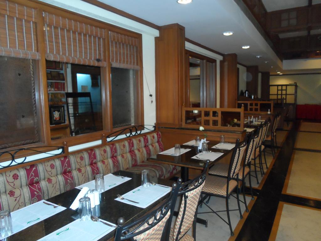 Kalyan Residency 3*