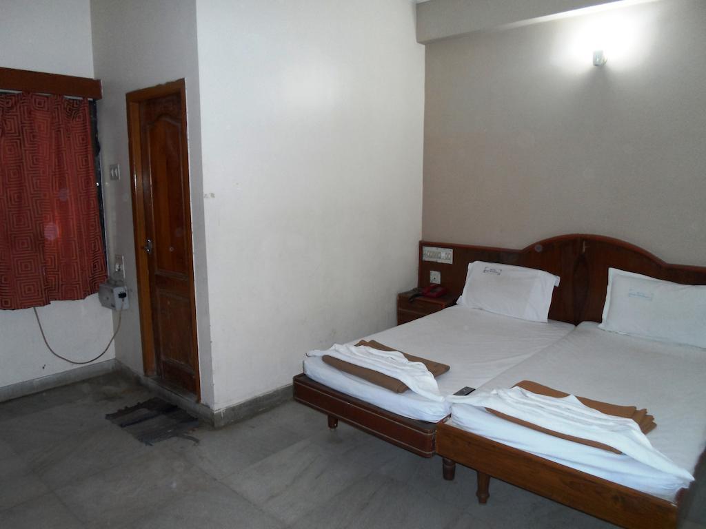Gopi Krishna Hotel