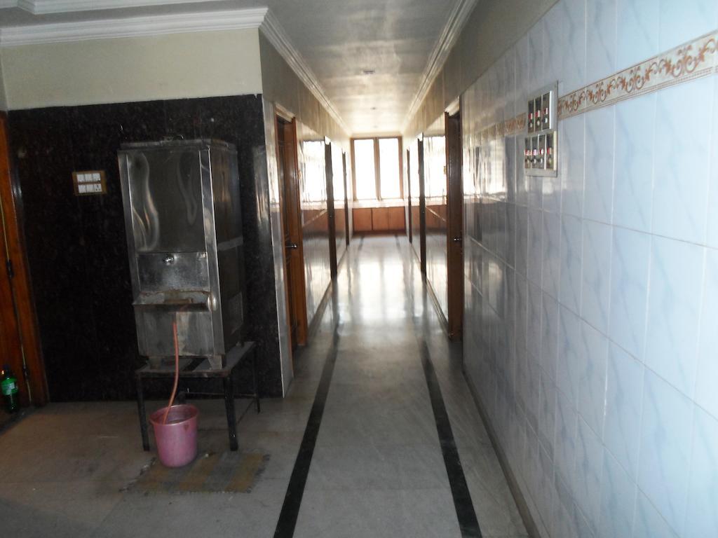 Gopi Krishna Hotel *