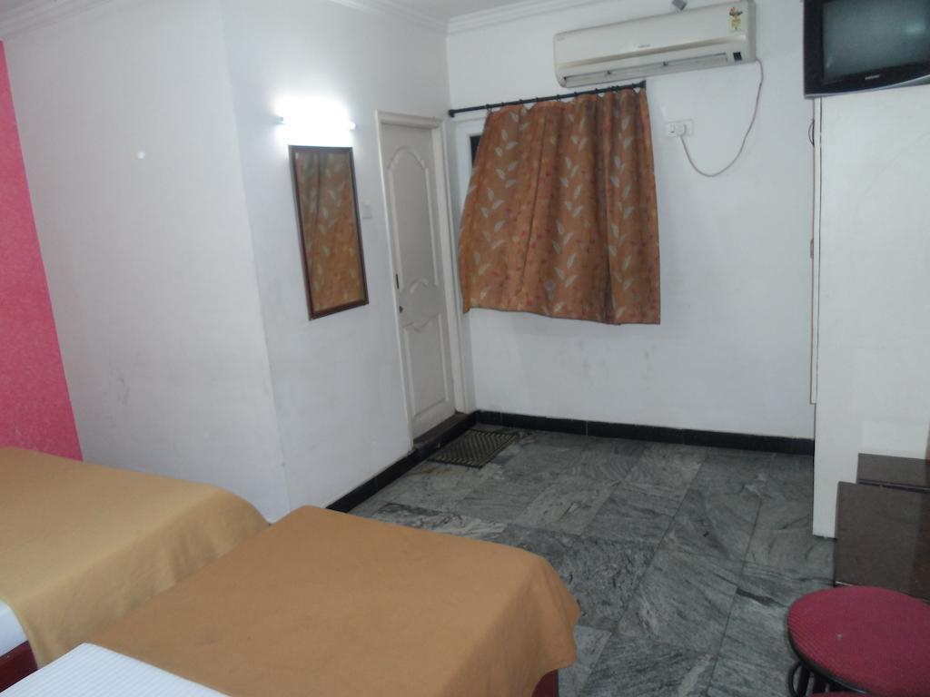 Lodge Vip Residency *
