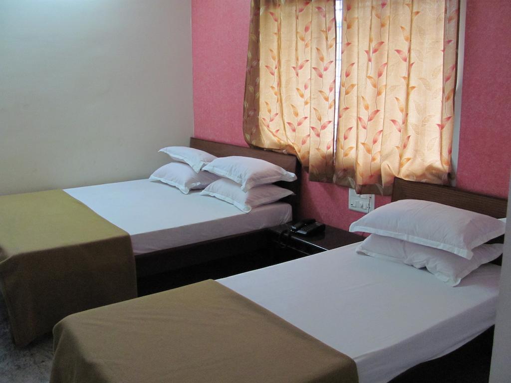 Lodge Vip Residency *