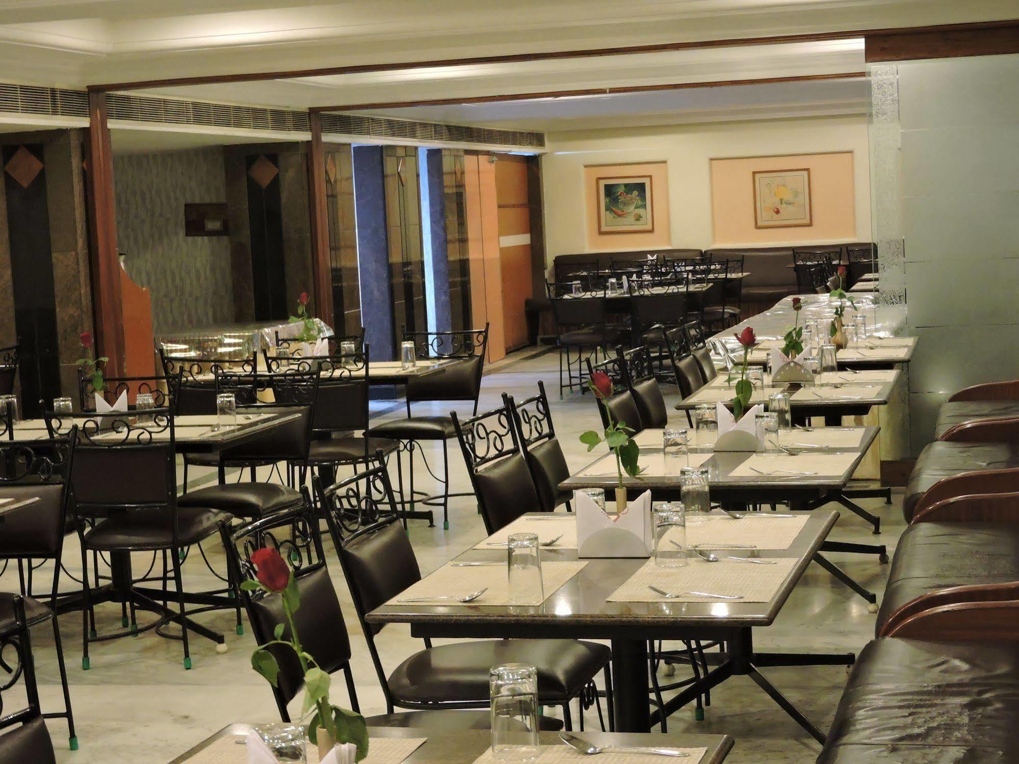 Hotel Plr Grand