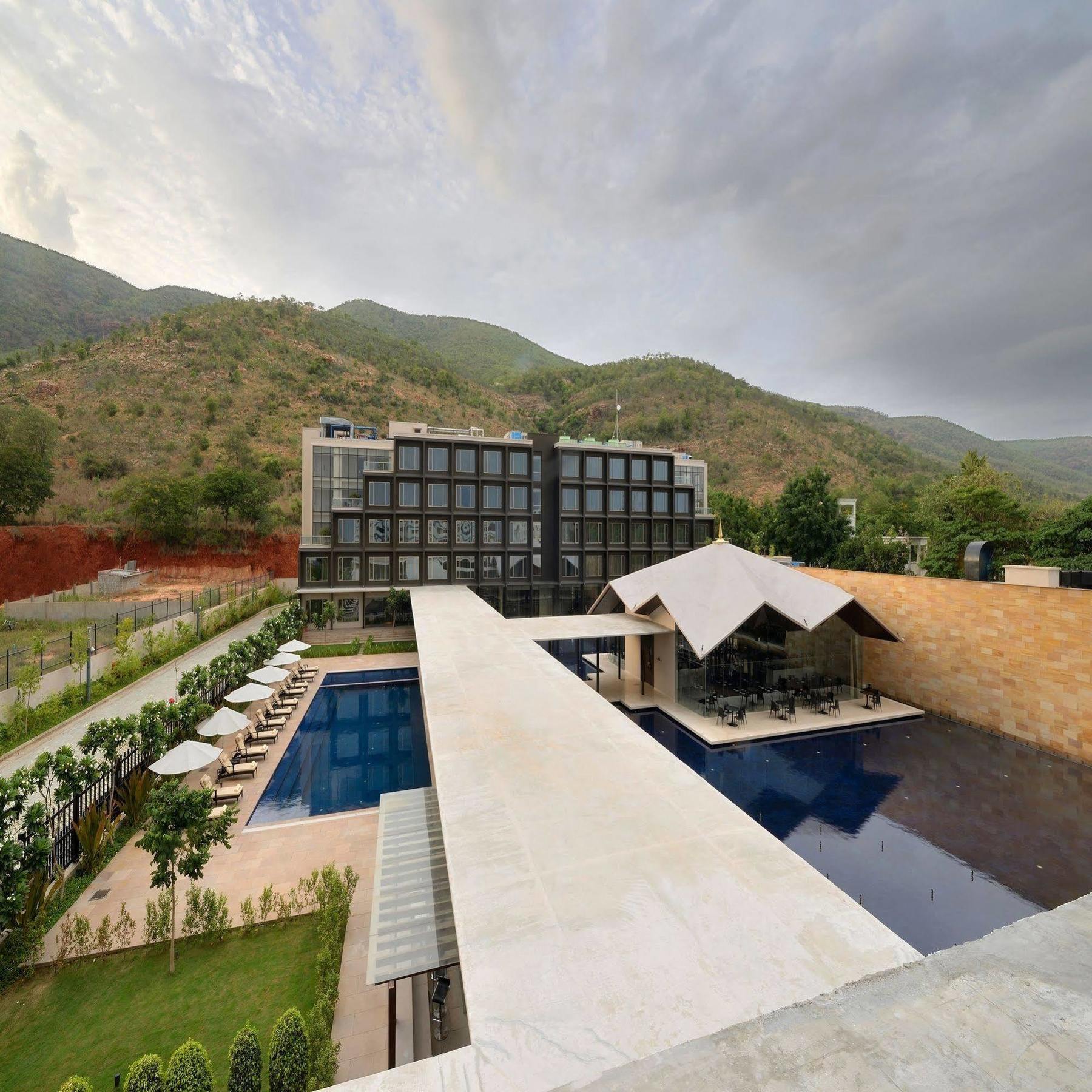 Marasa Sarovar Premiere Tirupati