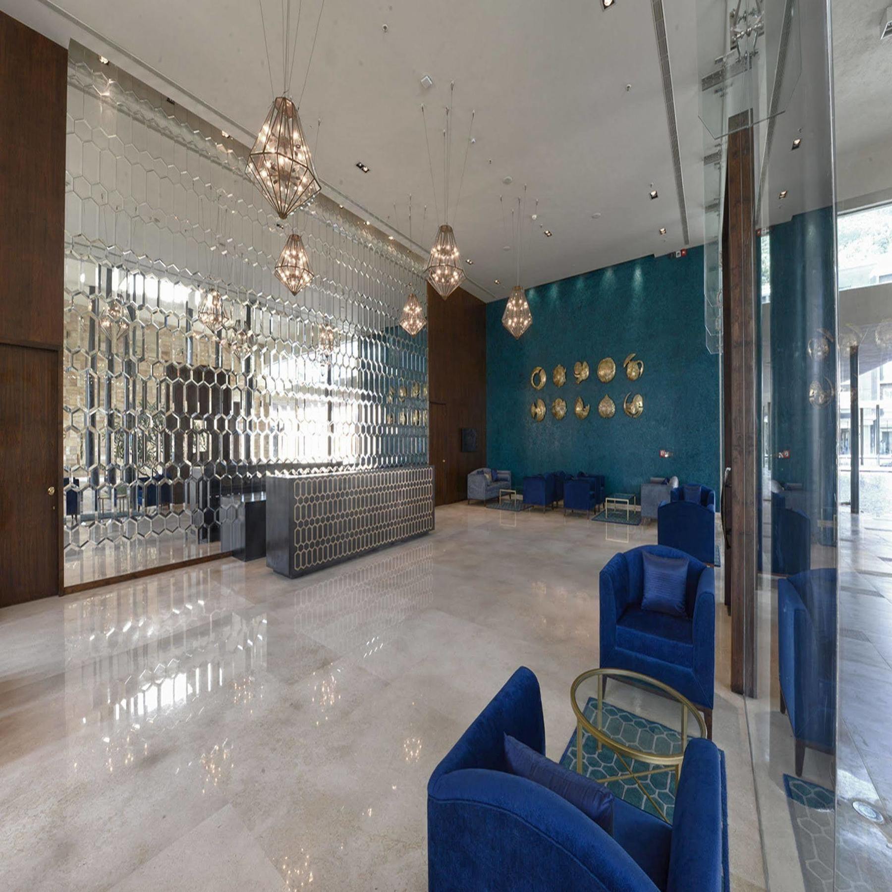 Marasa Sarovar Premiere Hotel 5*