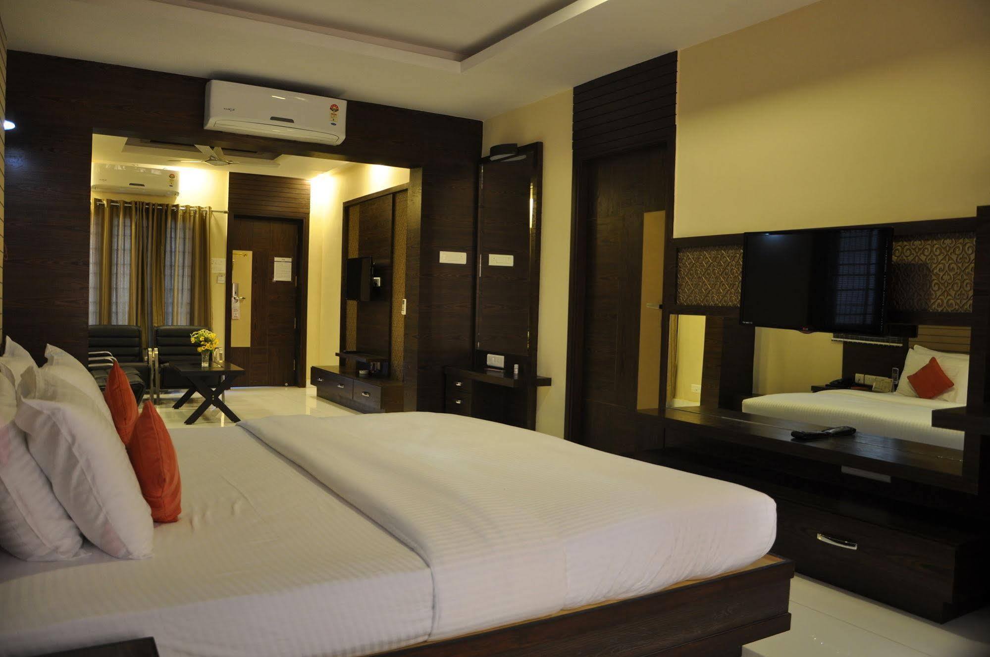 Harsha Residency 3*