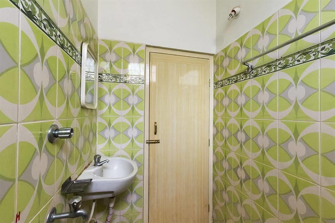 Kvr Deluxe Residency Lodge Tirupati