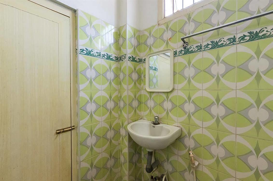Kvr Deluxe Residency Lodge Tirupati