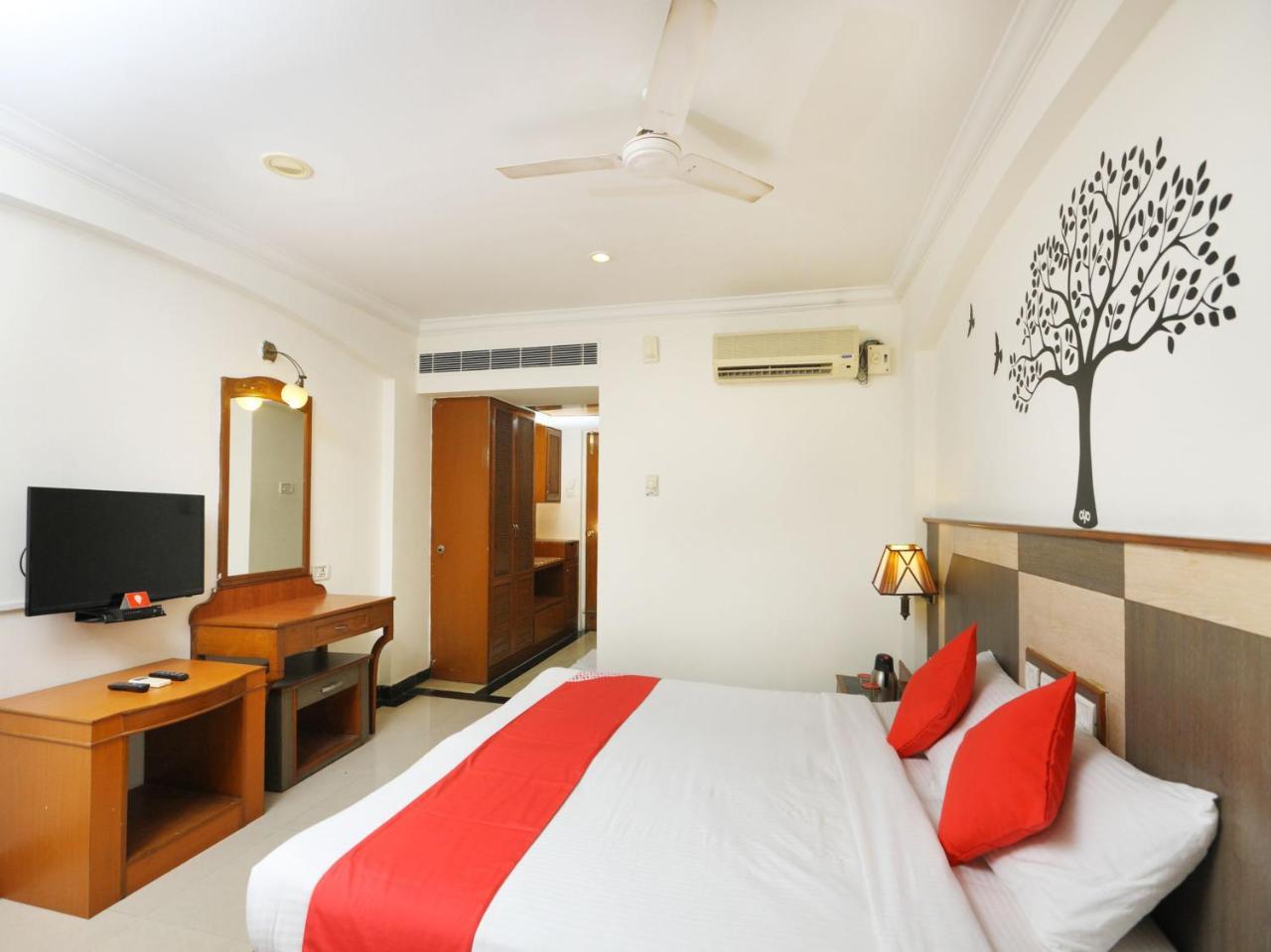Hotel Oyo 1081 Sindhu International Tirupati