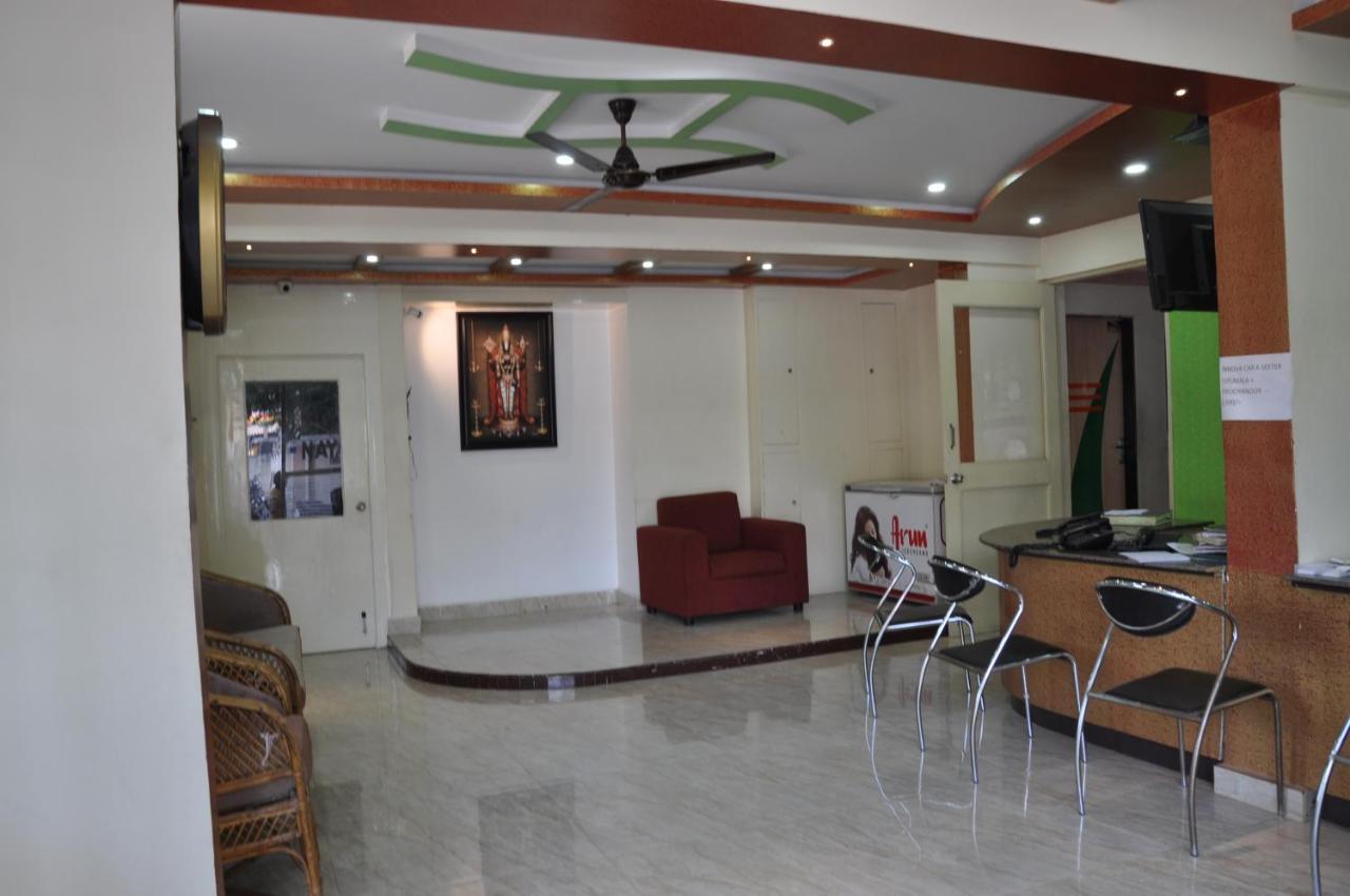 Apartment Haritha Apartments, Helpful Staff, Near Bus & Railway Station, Geyser, Tv, Priced Family-only In Tirupati, Big Families, Groups Welcome