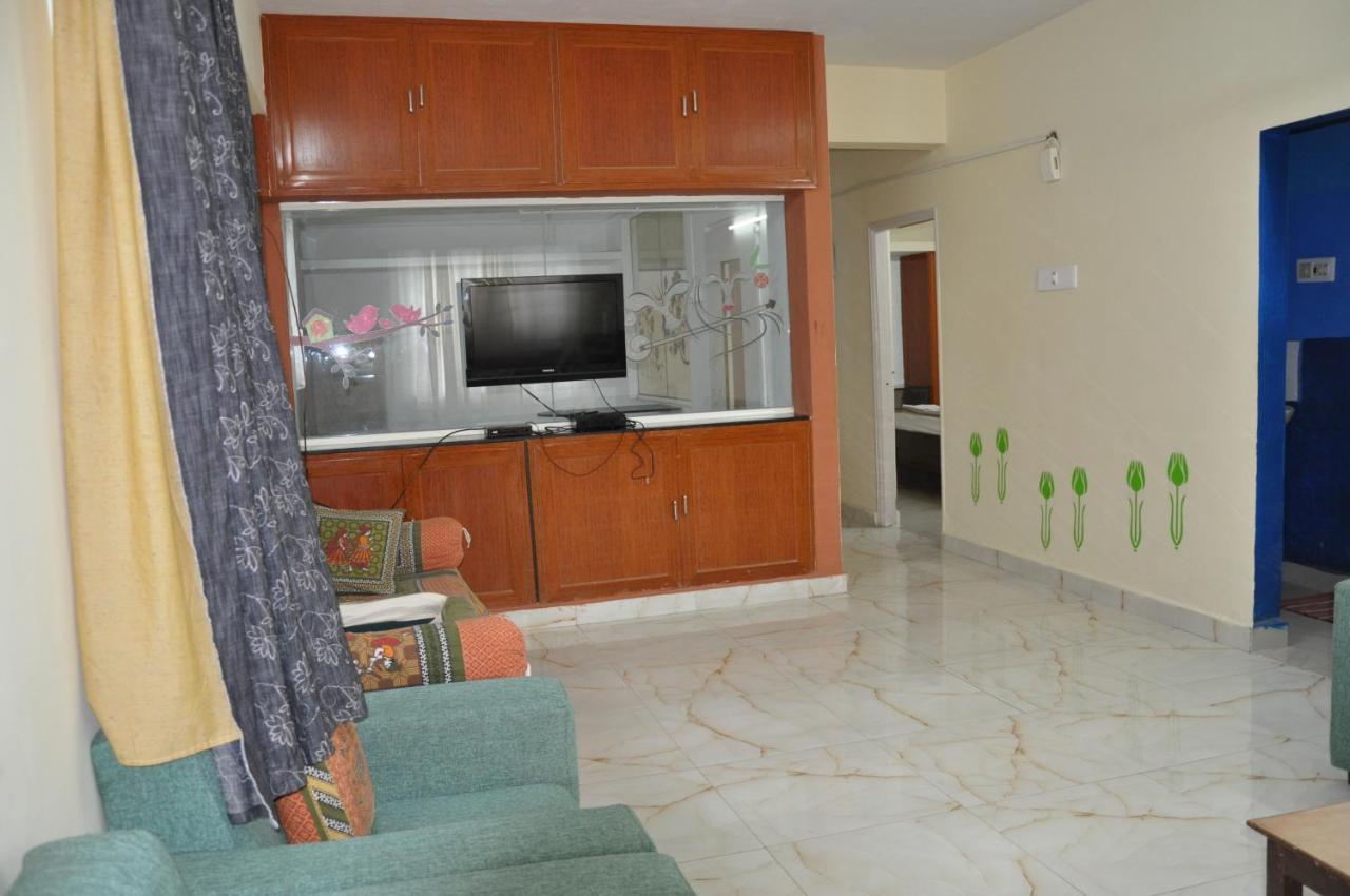 Apartment Haritha Apartments, Helpful Staff, Near Bus & Railway Station, Geyser, Tv, Priced Family-only In Tirupati, Big Families, Groups Welcome Tirupati