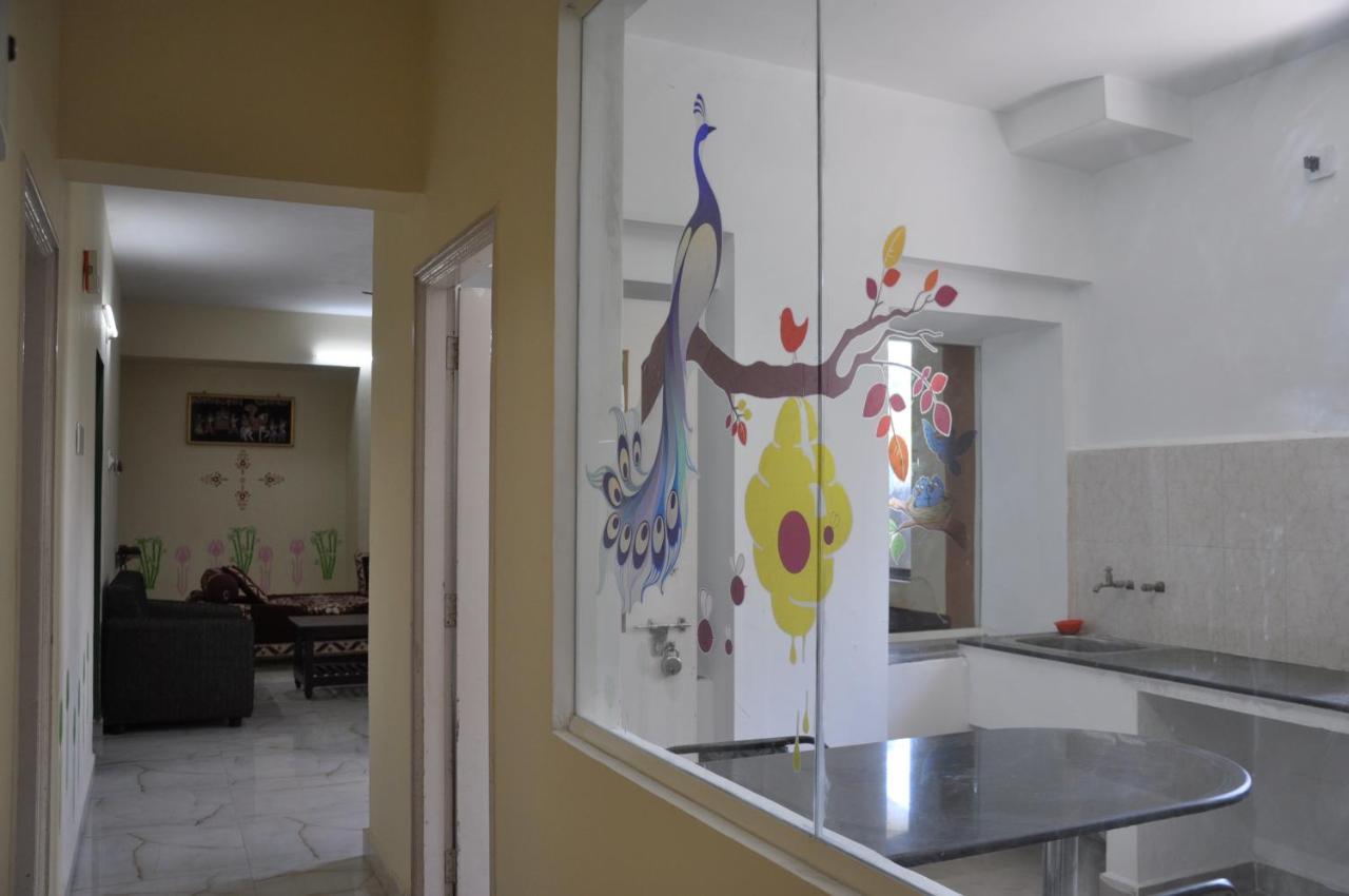 Haritha Apartments, Helpful Staff, Near Bus & Railway Station, Geyser, Tv, Priced Family-only In Tirupati, Big Families, Groups Welcome Apartment Tirupati