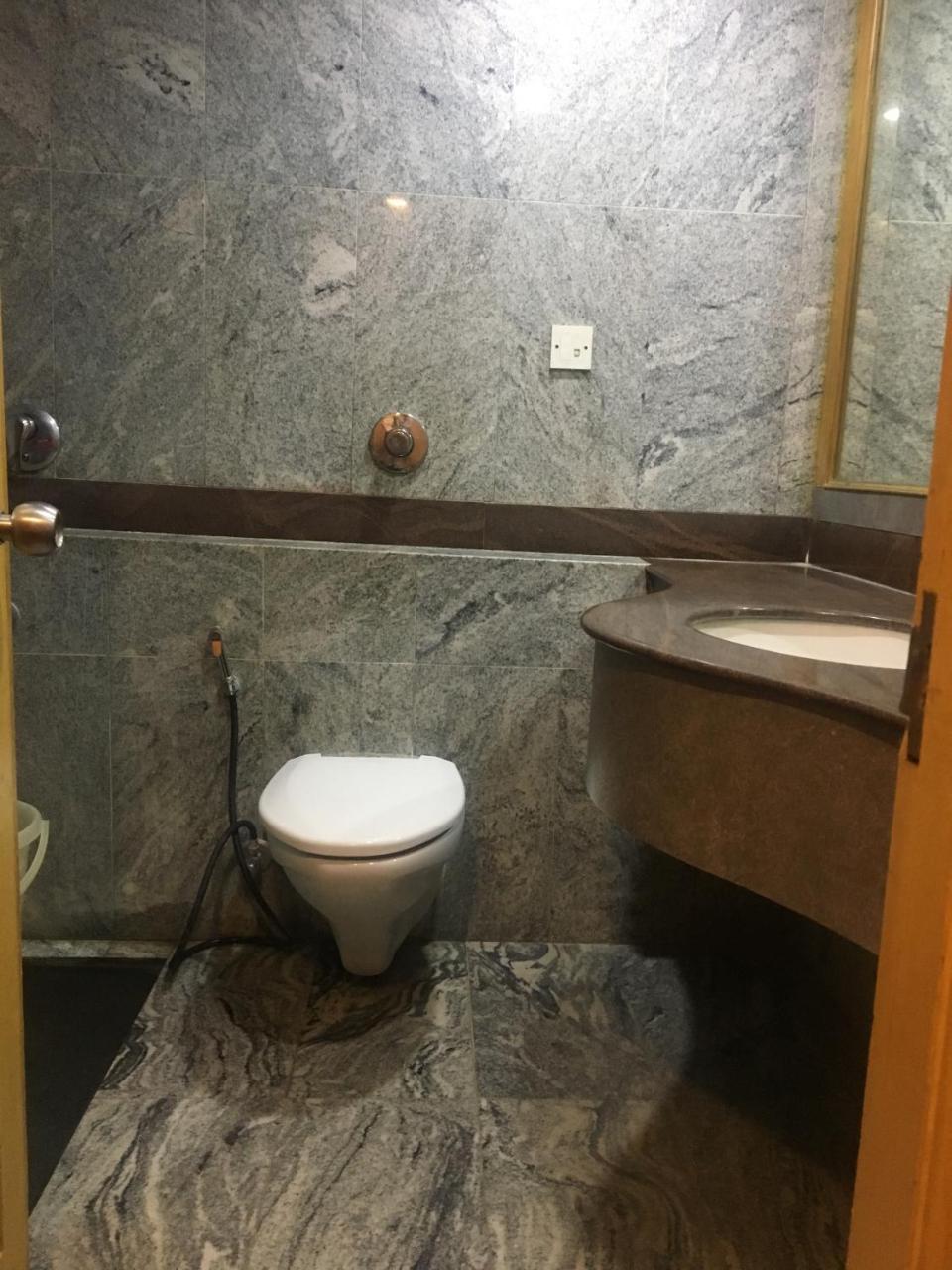 Asr Tirupati