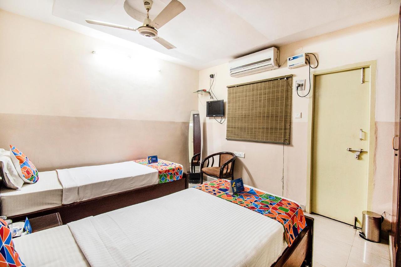 Hotel Fabhotel Aditya Yatri Nivas - Nr Railway Station